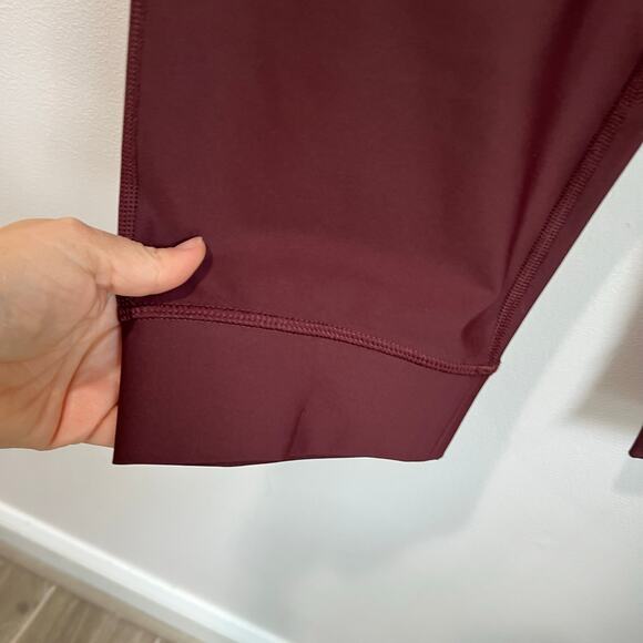 Old Navy Active Powersoft Jogger Pants Grand Canyon Red Cropped L - Picture 7 of 8